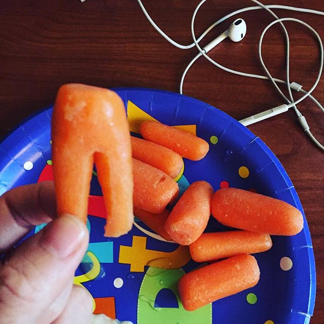 Doesn't this #carrot look like tiny pants?! #carrotpants #lunch #lunchtime #vegetarian