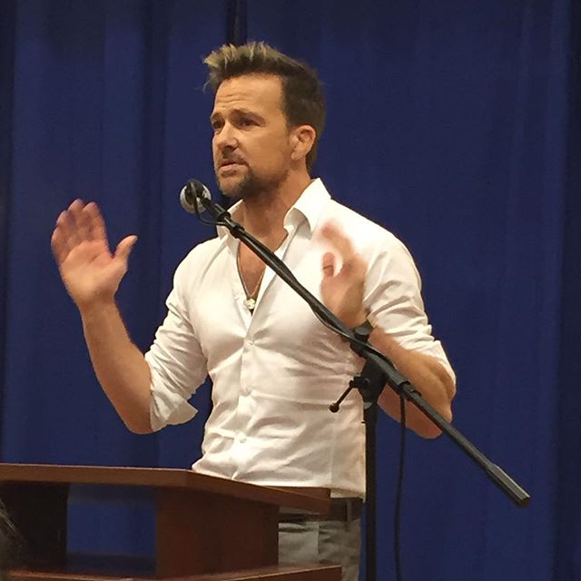 #SeanPatrickFlanery at #bookpeople in #austin #texas – he was so awesome!