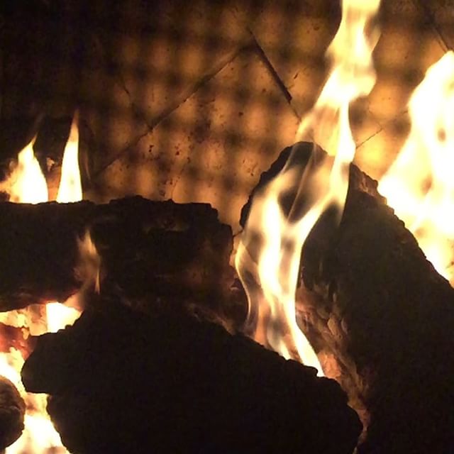 Christmas staycation….thanks Mom!! #texas #hillcountry #christmas #fire #firepit