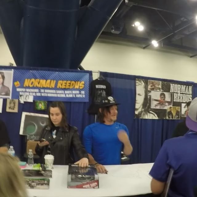 Our vid of #NormanReedus @bigbaldhead staring down @rebel_and_reese – he even did a cute little dance – couldn't help but #fangirl  #twd #daryldixon #boondocksaints