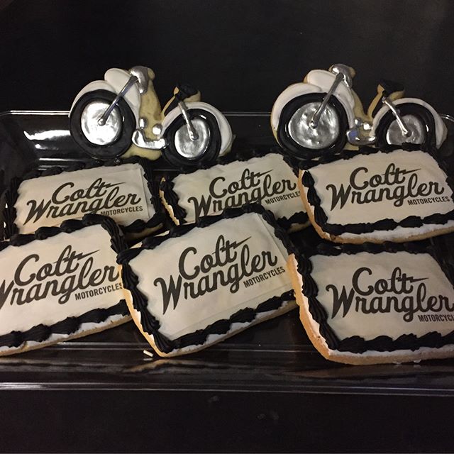 Awesome party @colt_wrangler @coltwranglerco @rebel_and_reese – loved all the yummies too! @2tartsbakery
