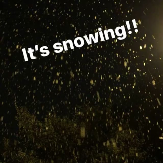 Omg It’s snowing in Texas!!! #snowintexas #snowintexas2017 #itssnowingyall!